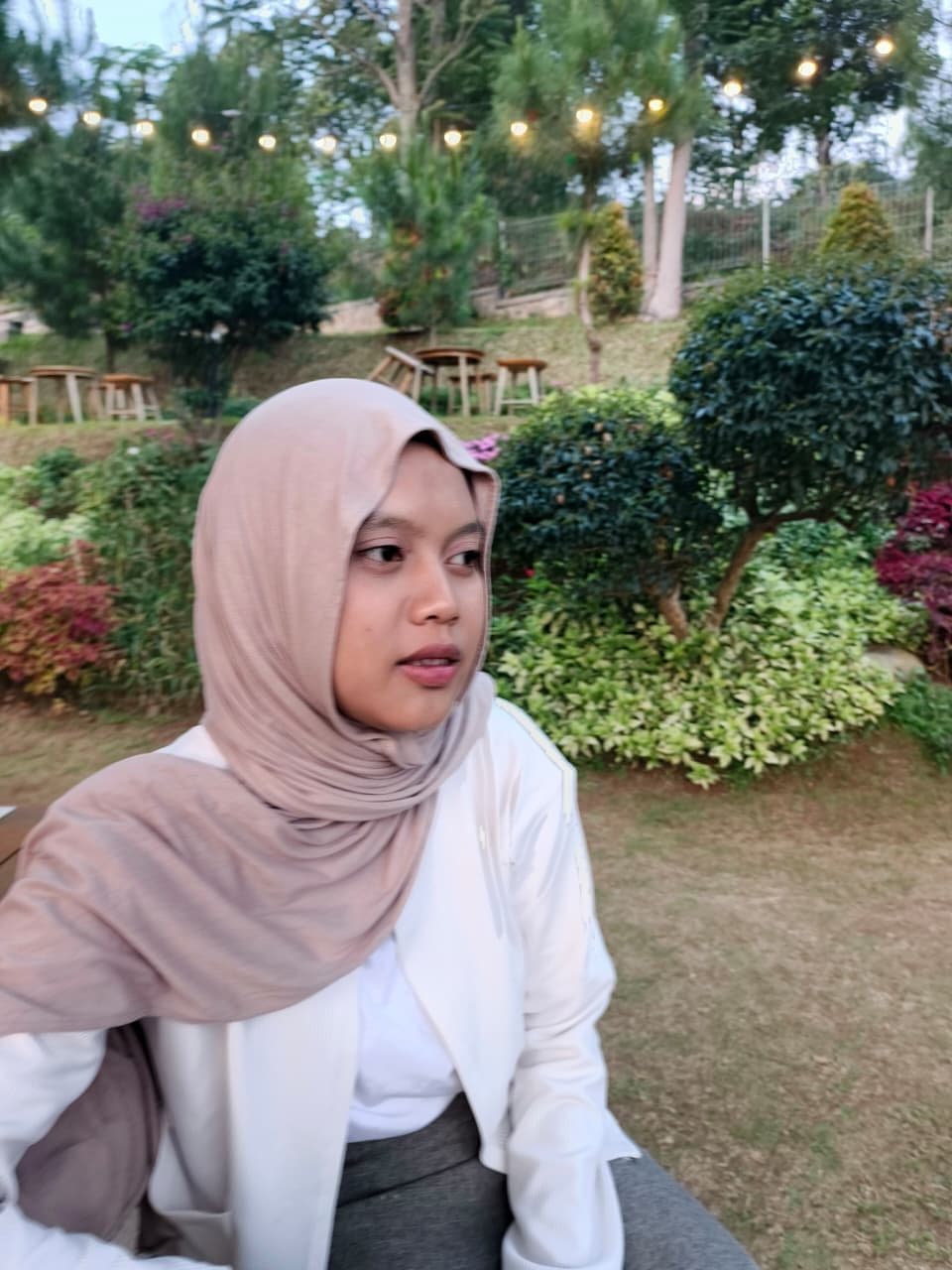 Foto suasana saat isi kepala Adek penuh